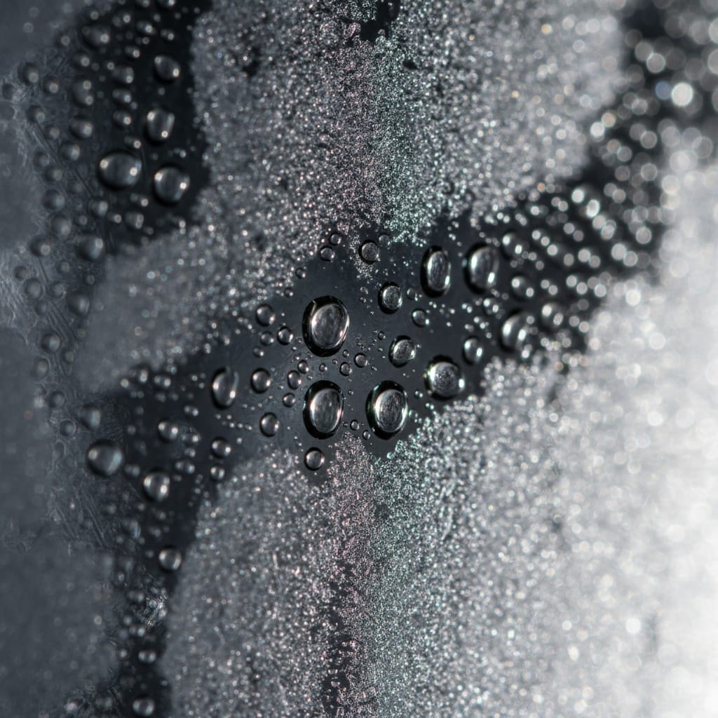 close up condensation detail 21469187